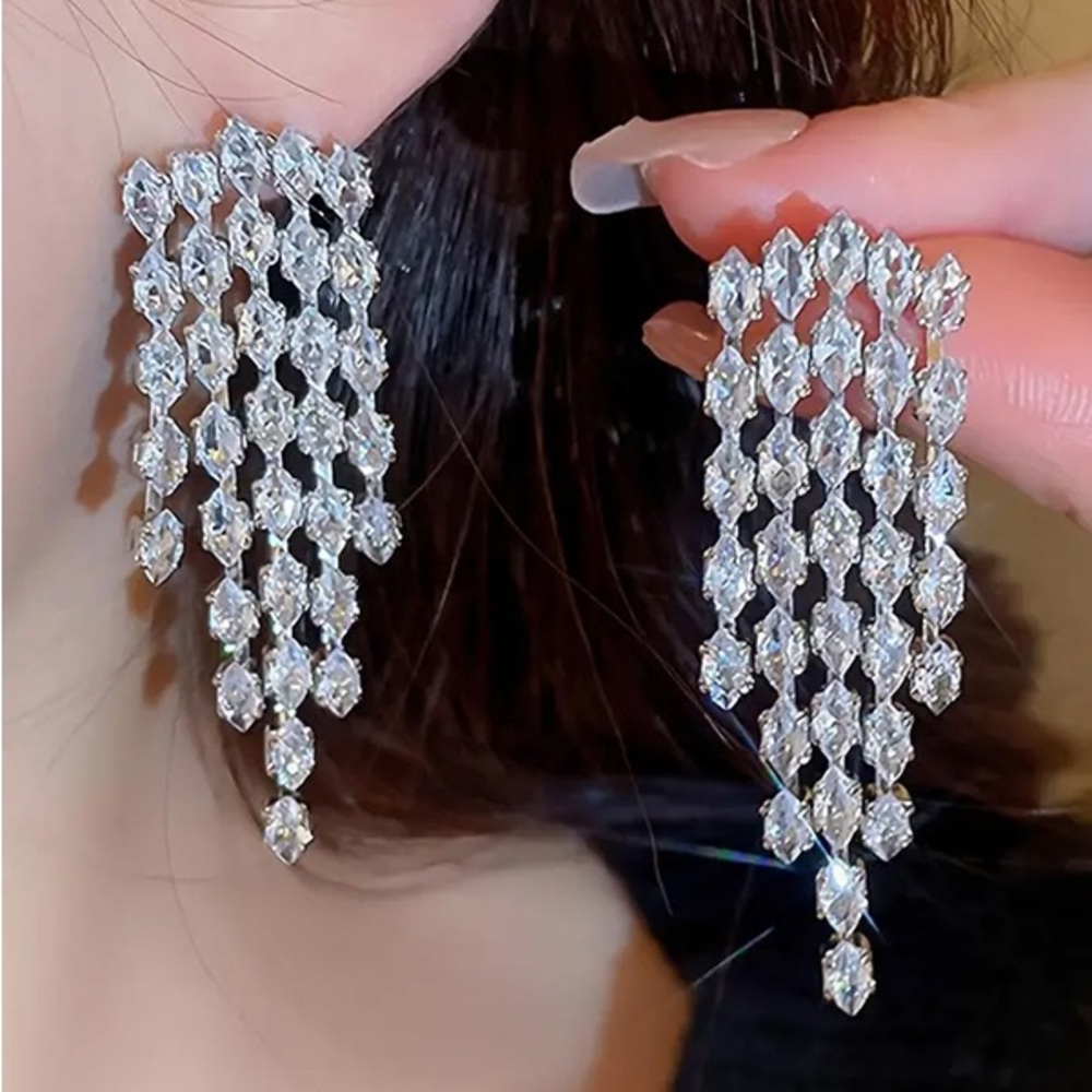 Elegant Waterfall Crystal Earrings